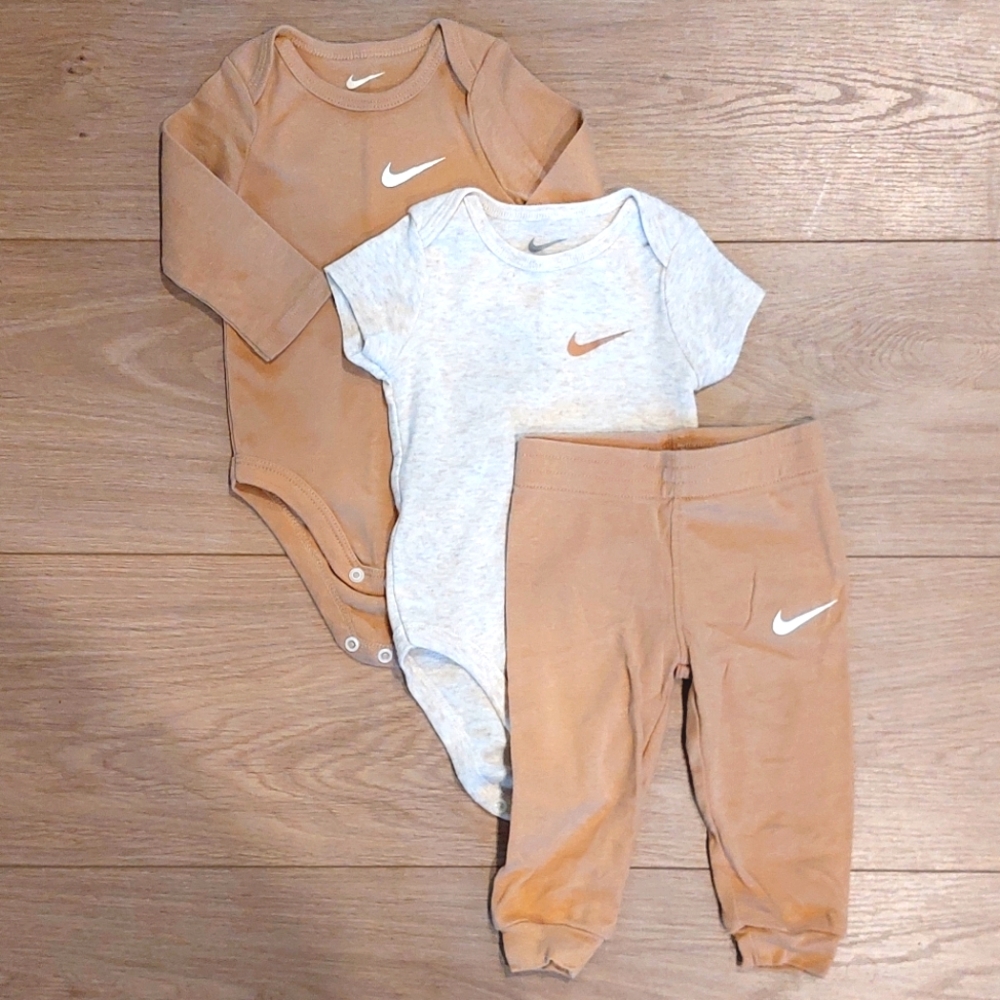 Nike Bodysuits and Pants Set - Hemp - 6 months